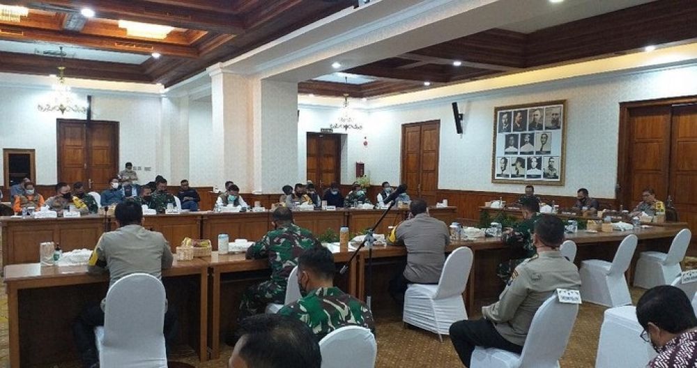 Kepastian Hasil PSBB Surabaya Raya Akan Disampaikan Khofifah Hari Ini
