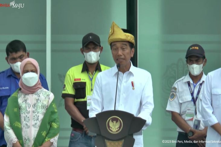 Jokowi Minta Kota Besar Selain Jakarta Bangun LRT Hingga MRT