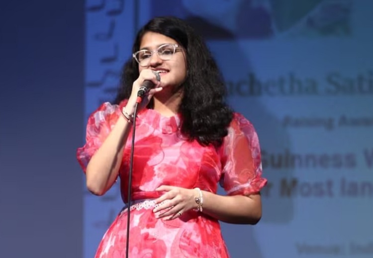 Keren, Remaja Asal India Pecahkan Rekor Dunia Menyanyi dalam 140 Bahasa