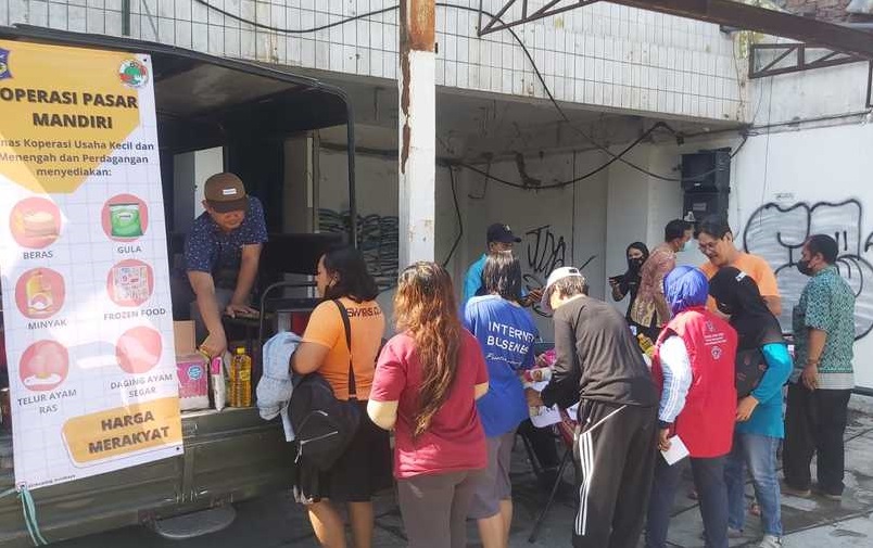 BBM Naik, Pemkot Surabaya Gelar Pasar Murah