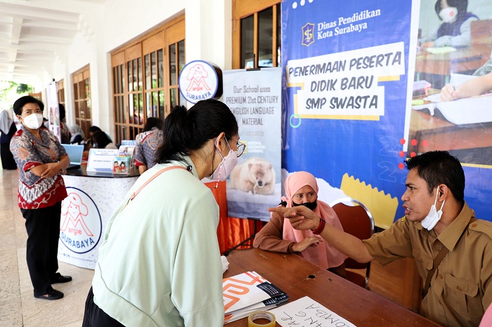 Pemkot Surabaya Fasilitasi PPDB Offline SMP Swasta di Balai Pemuda Sampai 13 Juli 2022