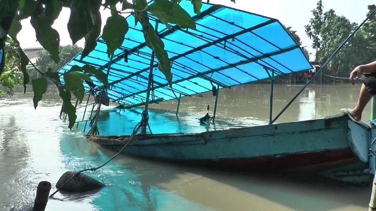Perahu Penyebrangan di Surabaya Tenggelam, 1 Orang Dinyatakan Hilang