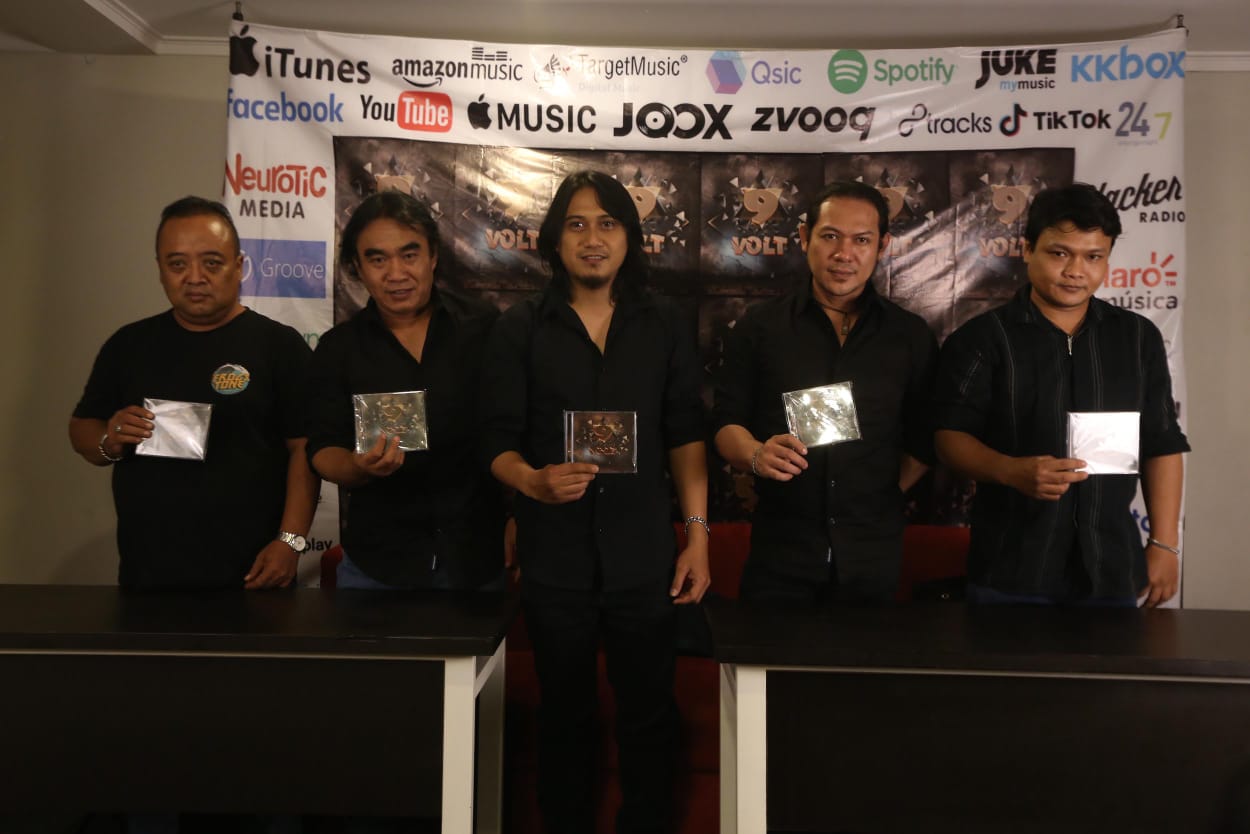 9 Volt Gebrak Blantika Musik Indonesia