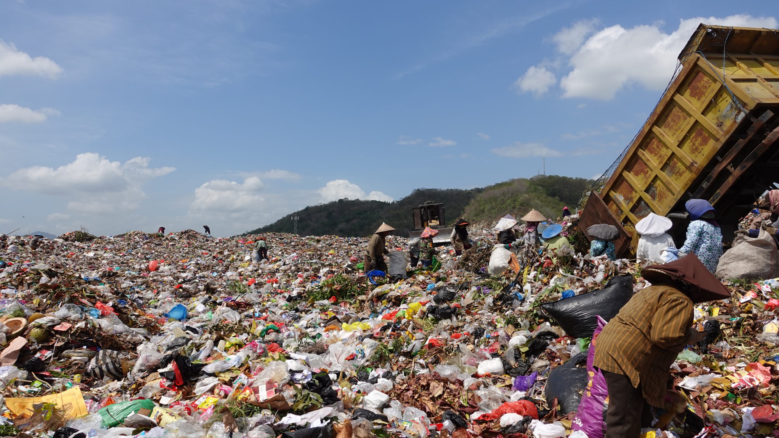 Kejar Target Bauran EBT 23% di 2025, Kementerian ESDM: Indonesia Butuh 10 Juta Ton Sampah