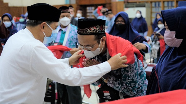 SIG Berangkatkan 113 Jemaah Haji Yang Tergabung Kloter 18 dan 21 Kabupaten Gresik