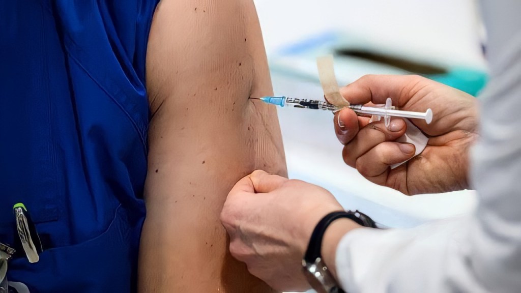 Pasokan Habis, 28 Ribu Warga Ponorogo Tunggu Vaksinasi Kedua