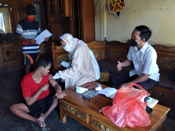 Vaksinasi Door to Door di Banyuwangi Sasar Warga Disabilitas