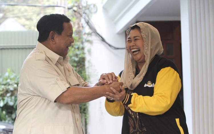 Yenny Wahid Kunjungi Kediaman Prabowo Subianto: Beri Sinyal Dukungan Penuh